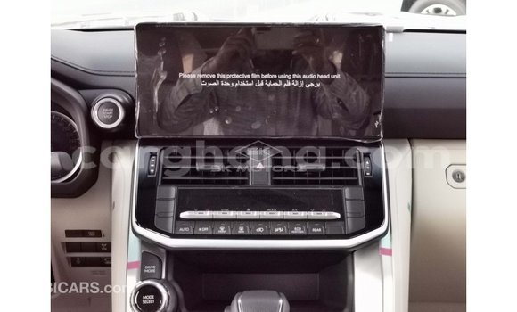 Buy Import Toyota Land Cruiser Black Car in Import - Dubai in Ashanti Buy Import Toyota Land Cruiser Black Car in Import - Dubai in Ashanti