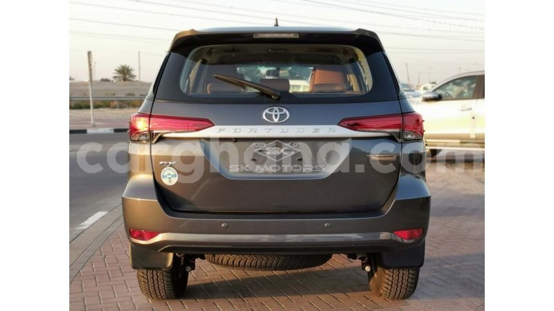 Big with watermark toyota fortuner ashanti import dubai 40301