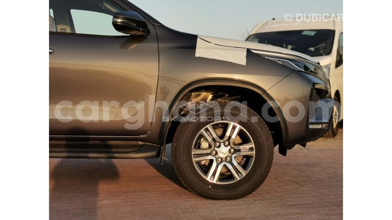 Big with watermark toyota fortuner ashanti import dubai 40301