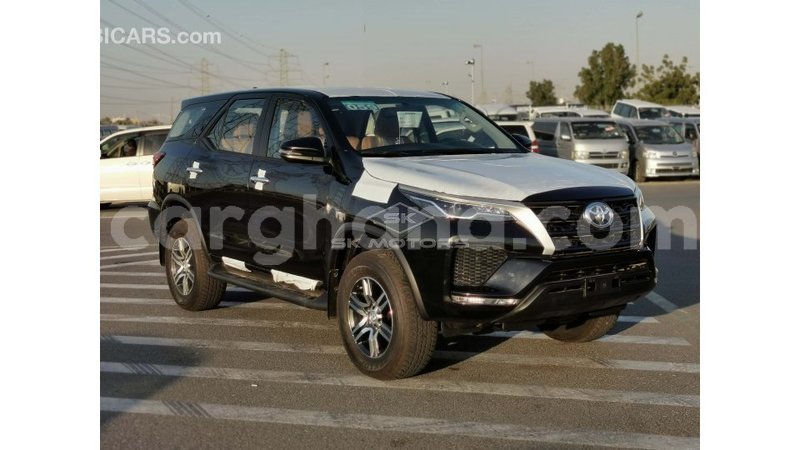 Big with watermark toyota fortuner ashanti import dubai 40302