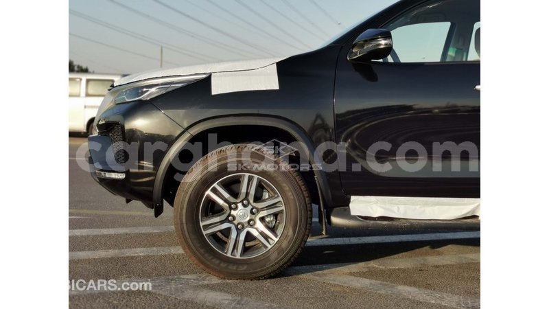 Big with watermark toyota fortuner ashanti import dubai 40302