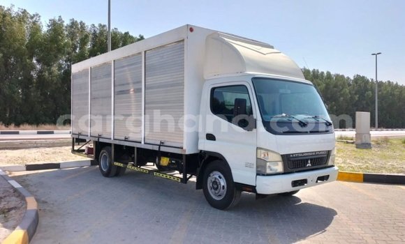 Ra Imported Mitsubishi i funfun Ọkọ̀ in Import - Dubai ni Ashanti Ra Imported Mitsubishi i funfun Ọkọ̀ in Import - Dubai ni Ashanti