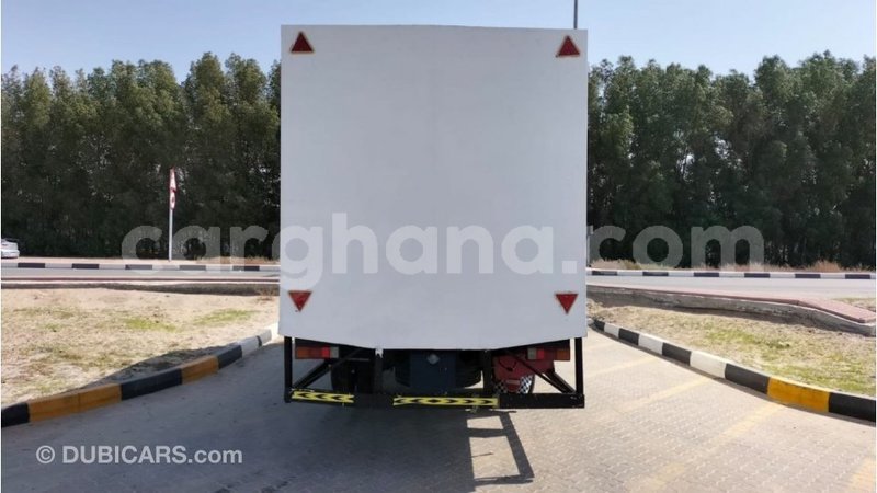 Big with watermark mitsubishi i ashanti import dubai 40305