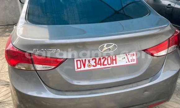 Sayi Na hannu Hyundai Elantra Azurfa Mota in Accra a Greater Accra