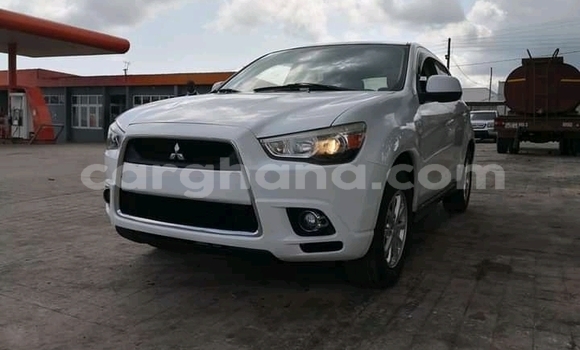 Ra Àlòkù Mitsubishi RVR funfun Ọkọ̀ in Accra ni Greater Accra Ra Àlòkù Mitsubishi RVR funfun Ọkọ̀ in Accra ni Greater Accra