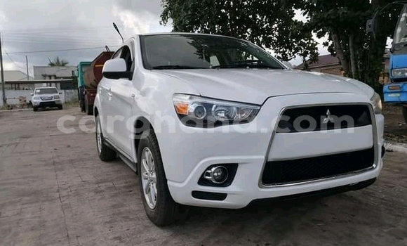 Ra Àlòkù Mitsubishi RVR funfun Ọkọ̀ in Accra ni Greater Accra Ra Àlòkù Mitsubishi RVR funfun Ọkọ̀ in Accra ni Greater Accra