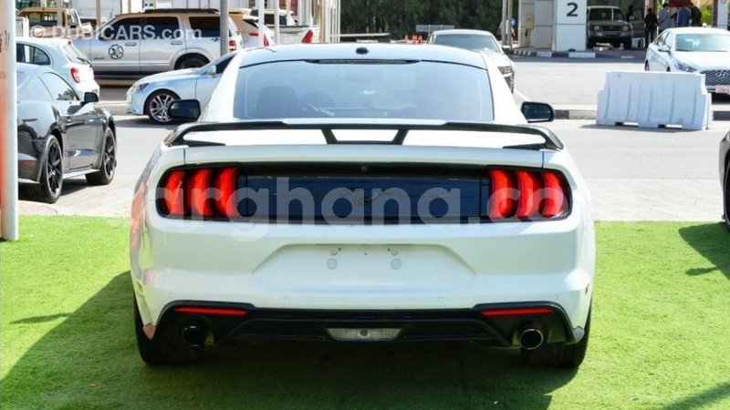 Big with watermark ford mustang ashanti import dubai 40350