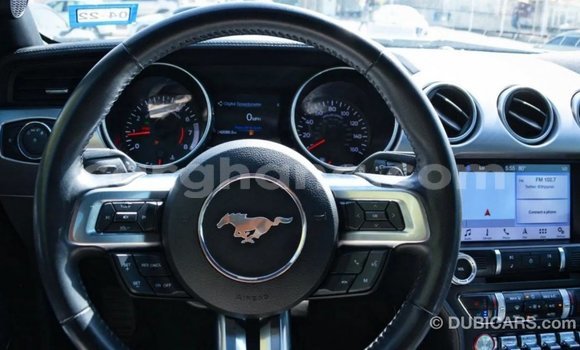 Ra Imported Ford Mustang funfun Ọkọ̀ in Import - Dubai ni Ashanti Ra Imported Ford Mustang funfun Ọkọ̀ in Import - Dubai ni Ashanti