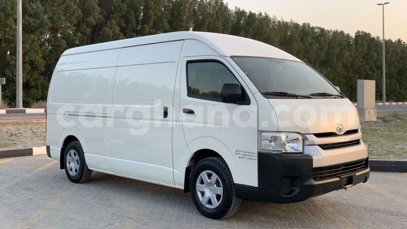 Big with watermark toyota hiace ashanti import dubai 40351