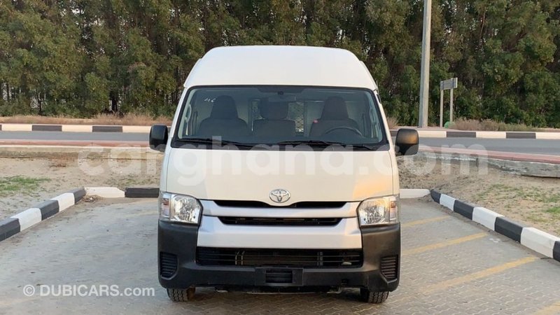 Big with watermark toyota hiace ashanti import dubai 40351