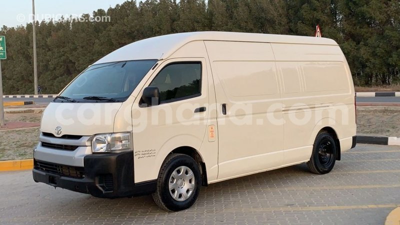 Big with watermark toyota hiace ashanti import dubai 40351