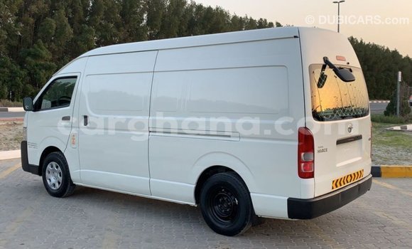 Ra Imported Toyota Hiace funfun Ọkọ̀ in Import - Dubai ni Ashanti Ra Imported Toyota Hiace funfun Ọkọ̀ in Import - Dubai ni Ashanti