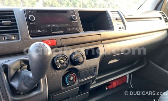 Ra Imported Toyota Hiace funfun Ọkọ̀ in Import - Dubai ni Ashanti Ra Imported Toyota Hiace funfun Ọkọ̀ in Import - Dubai ni Ashanti