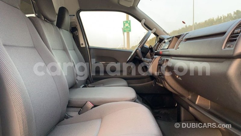 Big with watermark toyota hiace ashanti import dubai 40351