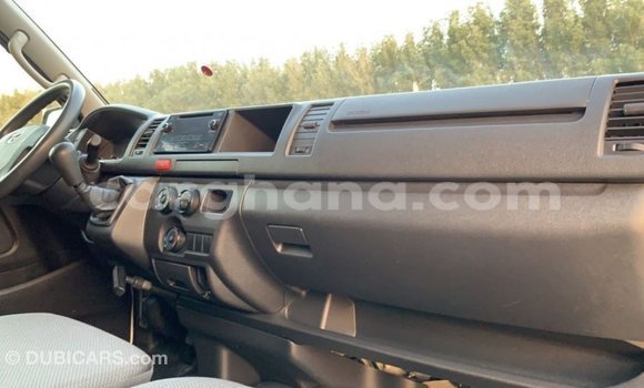 Ra Imported Toyota Hiace funfun Ọkọ̀ in Import - Dubai ni Ashanti Ra Imported Toyota Hiace funfun Ọkọ̀ in Import - Dubai ni Ashanti