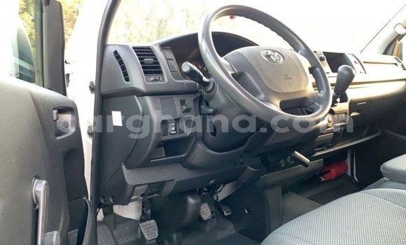 Ra Imported Toyota Hiace funfun Ọkọ̀ in Import - Dubai ni Ashanti Ra Imported Toyota Hiace funfun Ọkọ̀ in Import - Dubai ni Ashanti