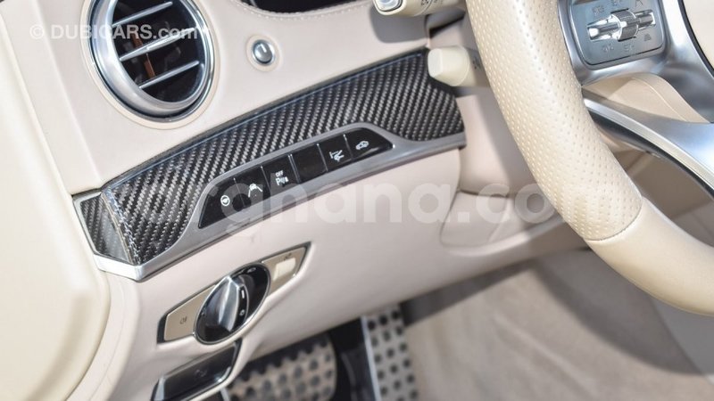 Big with watermark mercedes benz a200 ashanti import dubai 40353