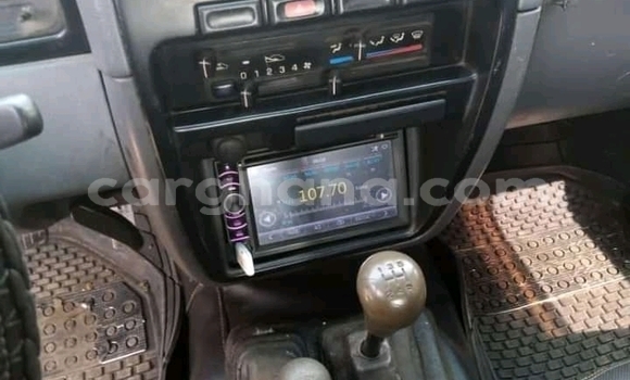 Sayi Na hannu Nissan Hardbody White Mota in Accra a Greater Accra Sayi Na hannu Nissan Hardbody White Mota in Accra a Greater Accra