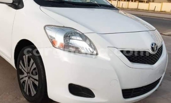 Ra Àlòkù Toyota Yaris funfun Ọkọ̀ in Kpandu ni Volta Ra Àlòkù Toyota Yaris funfun Ọkọ̀ in Kpandu ni Volta