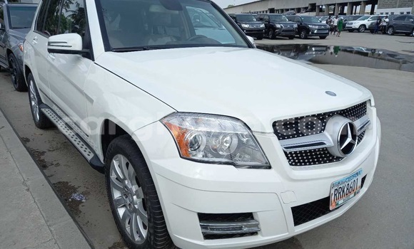 Buy Used Mercedes‒Benz GLK–Class White Car in Tema in Greater Accra