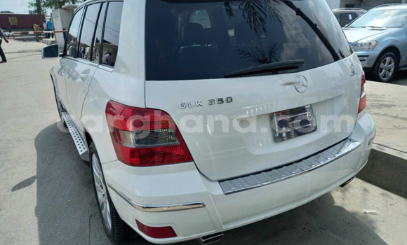 Sayi Na hannu Mercedes‒Benz GLK–Class White Mota in Tema a Greater Accra Sayi Na hannu Mercedes‒Benz GLK–Class White Mota in Tema a Greater Accra