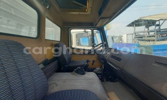 Sayi Na hannu Mercedes‒Benz Truck White Babbar mota in Tema a Greater Accra Sayi Na hannu Mercedes‒Benz Truck White Babbar mota in Tema a Greater Accra