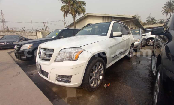 Ra Àlòkù Mercedes‒Benz GLK–Class funfun Ọkọ̀ in Tema ni Greater Accra Ra Àlòkù Mercedes‒Benz GLK–Class funfun Ọkọ̀ in Tema ni Greater Accra
