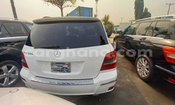 Ra Àlòkù Mercedes‒Benz GLK–Class funfun Ọkọ̀ in Tema ni Greater Accra Ra Àlòkù Mercedes‒Benz GLK–Class funfun Ọkọ̀ in Tema ni Greater Accra