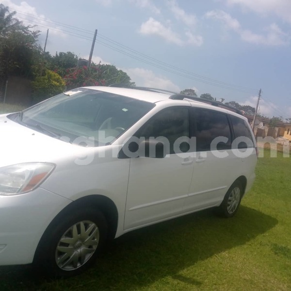 Big with watermark toyota sienna greater accra tema 40393