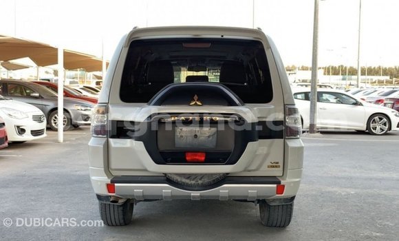 Ra Imported Mitsubishi Pajero funfun Ọkọ̀ in Import - Dubai ni Ashanti Ra Imported Mitsubishi Pajero funfun Ọkọ̀ in Import - Dubai ni Ashanti