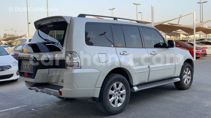 Big with watermark mitsubishi pajero ashanti import dubai 40404