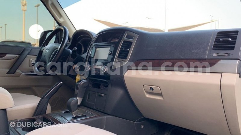 Big with watermark mitsubishi pajero ashanti import dubai 40404