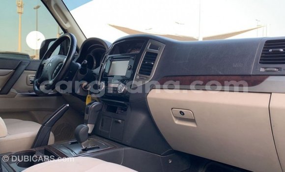 Ra Imported Mitsubishi Pajero funfun Ọkọ̀ in Import - Dubai ni Ashanti Ra Imported Mitsubishi Pajero funfun Ọkọ̀ in Import - Dubai ni Ashanti