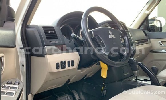 Ra Imported Mitsubishi Pajero funfun Ọkọ̀ in Import - Dubai ni Ashanti Ra Imported Mitsubishi Pajero funfun Ọkọ̀ in Import - Dubai ni Ashanti