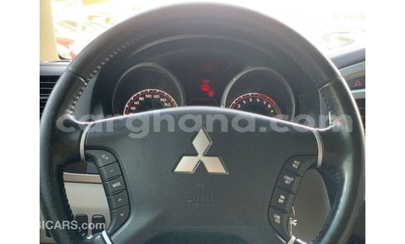 Ra Imported Mitsubishi Pajero funfun Ọkọ̀ in Import - Dubai ni Ashanti Ra Imported Mitsubishi Pajero funfun Ọkọ̀ in Import - Dubai ni Ashanti