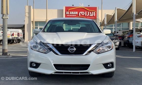 Ra Imported Nissan Altima funfun Ọkọ̀ in Import - Dubai ni Ashanti Ra Imported Nissan Altima funfun Ọkọ̀ in Import - Dubai ni Ashanti
