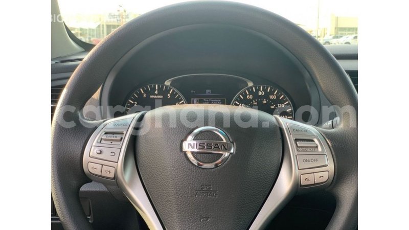 Big with watermark nissan altima ashanti import dubai 40405