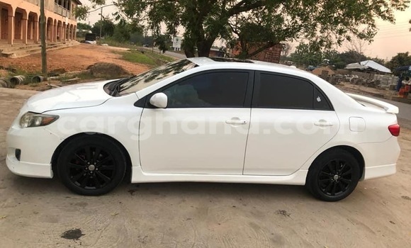 Buy Used Toyota Corolla White Car in Sekondi–Takoradi Metropolitan in Western Buy Used Toyota Corolla White Car in Sekondi–Takoradi Metropolitan in Western