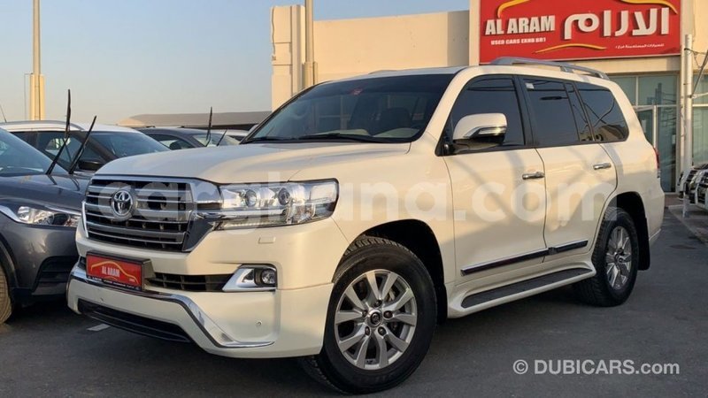 Big with watermark toyota land cruiser ashanti import dubai 40435