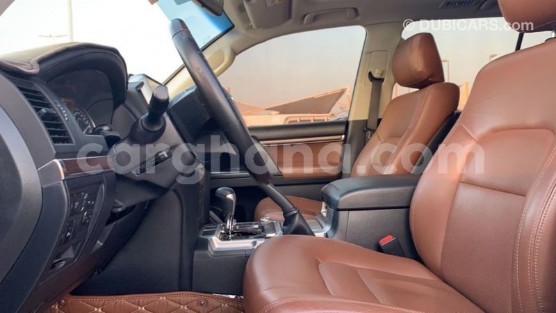 Big with watermark toyota land cruiser ashanti import dubai 40435