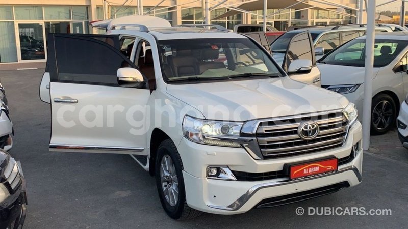 Big with watermark toyota land cruiser ashanti import dubai 40435