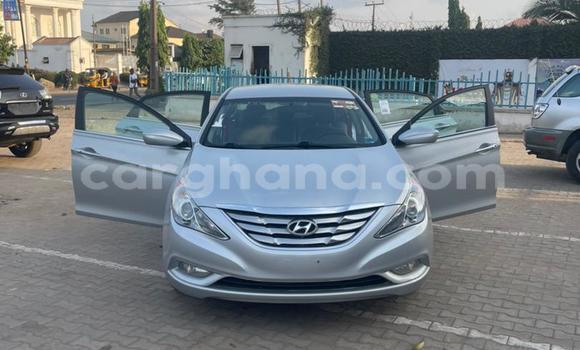 Sayi Na hannu Hyundai Sonata Azurfa Mota in Tema a Greater Accra