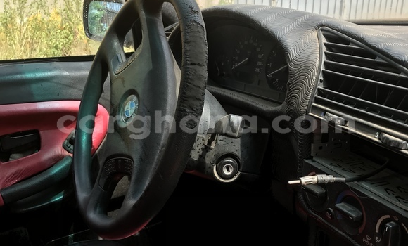 Ra Àlòkù BMW 3–Series Black Ọkọ̀ in Accra ni Greater Accra Ra Àlòkù BMW 3–Series Black Ọkọ̀ in Accra ni Greater Accra