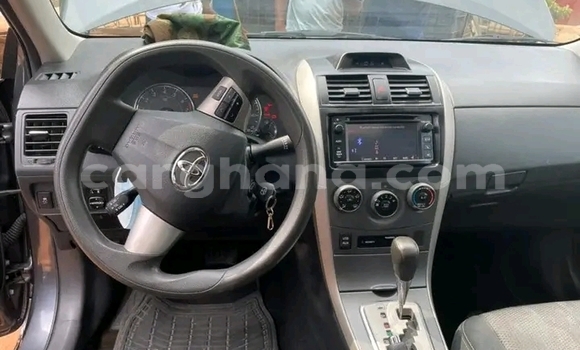 Ra Àlòkù Toyota Corolla Black Ọkọ̀ in Accra ni Greater Accra Ra Àlòkù Toyota Corolla Black Ọkọ̀ in Accra ni Greater Accra