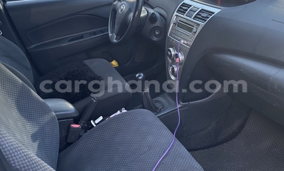 Ra Àlòkù Toyota Yaris Silver Ọkọ̀ in Koforidua ni Oorun Ra Àlòkù Toyota Yaris Silver Ọkọ̀ in Koforidua ni Oorun