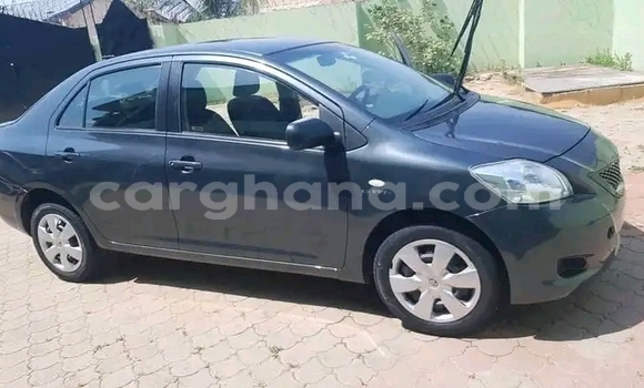 Ra Àlòkù Toyota Yaris Blue Ọkọ̀ in Accra ni Greater Accra Ra Àlòkù Toyota Yaris Blue Ọkọ̀ in Accra ni Greater Accra