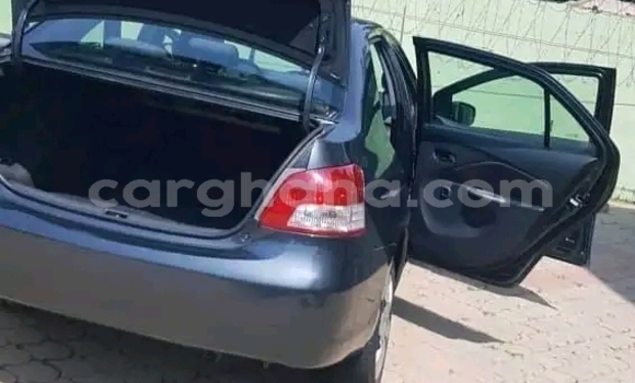 Ra Àlòkù Toyota Yaris Blue Ọkọ̀ in Accra ni Greater Accra Ra Àlòkù Toyota Yaris Blue Ọkọ̀ in Accra ni Greater Accra