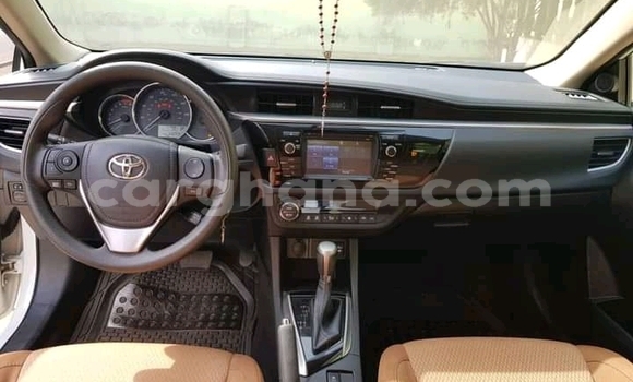 Buy Used Toyota Corolla White Car in Accra in Greater Accra Buy Used Toyota Corolla White Car in Accra in Greater Accra