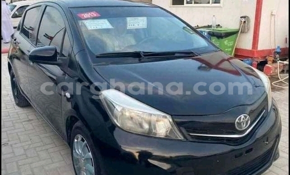 Sayi Na hannu Toyota Yaris Black Mota in Accra a Greater Accra