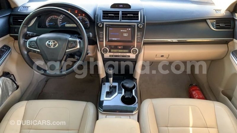 Big with watermark toyota camry ashanti import dubai 40561